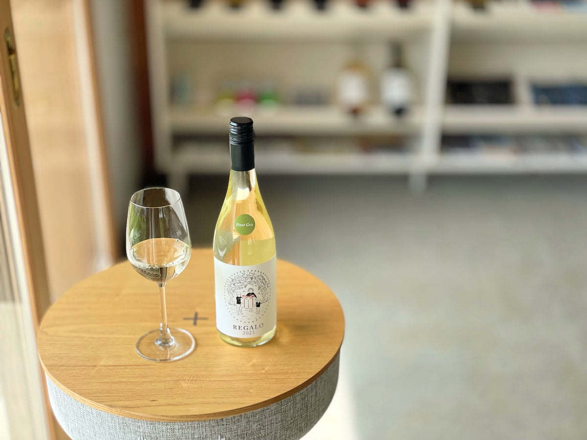 THREE PEAKS】REGALO2023ピノグリ（国産ぶどう）白ワイン／辛口／750ml