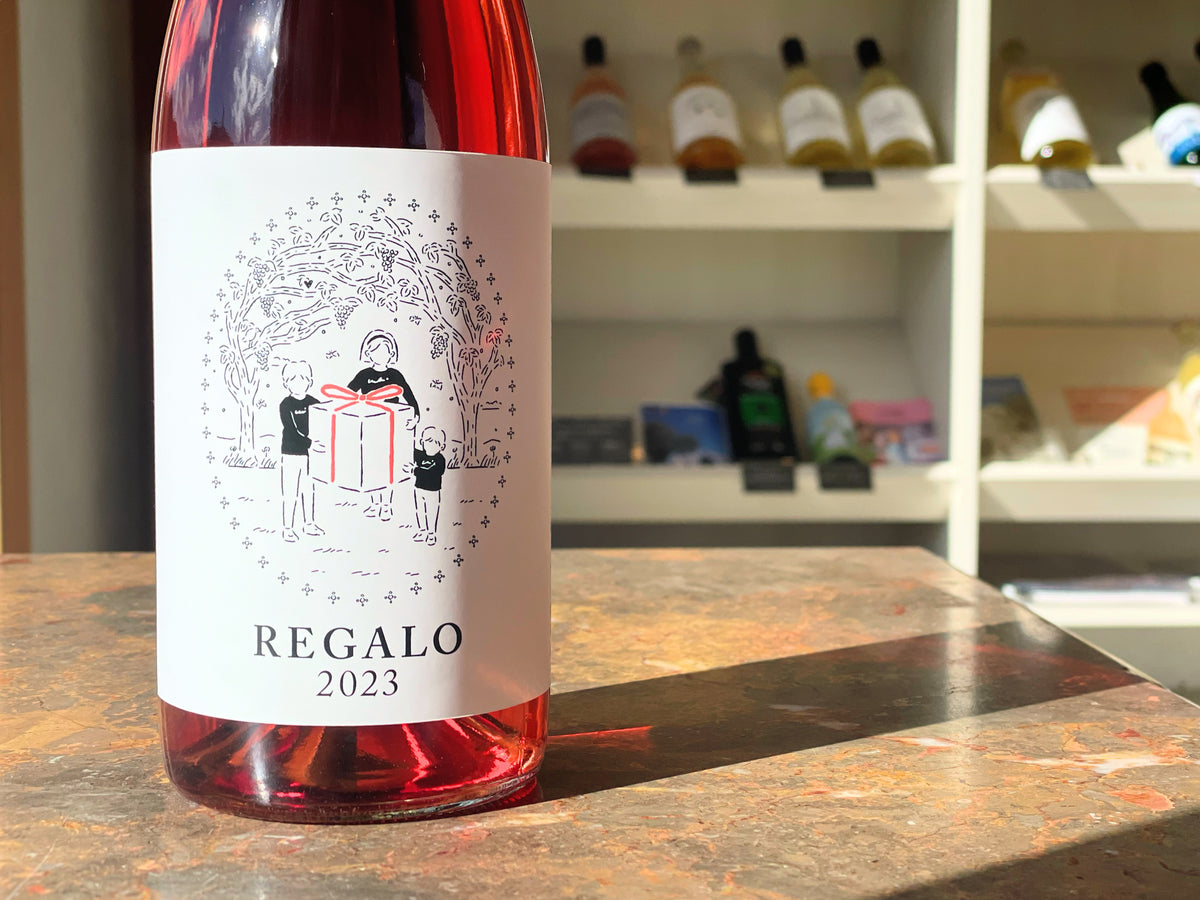 THREE PEAKS】REGALO2023(ピノグリ)オレンジワイン/辛口/750ml THREE PEAKS】REGALO2023(ピノグリ)オレンジワイン/辛口/750ml